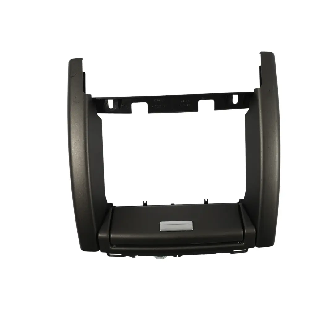 Consola Central Trasera AUX Enchufe Encendedor para Range Rover L322 con número de pieza FJV501140 Range Rover L322 Consola Central Trasera AUX Enchufe Encendedor - SKU FJV501140 - Número de pieza FJV501140