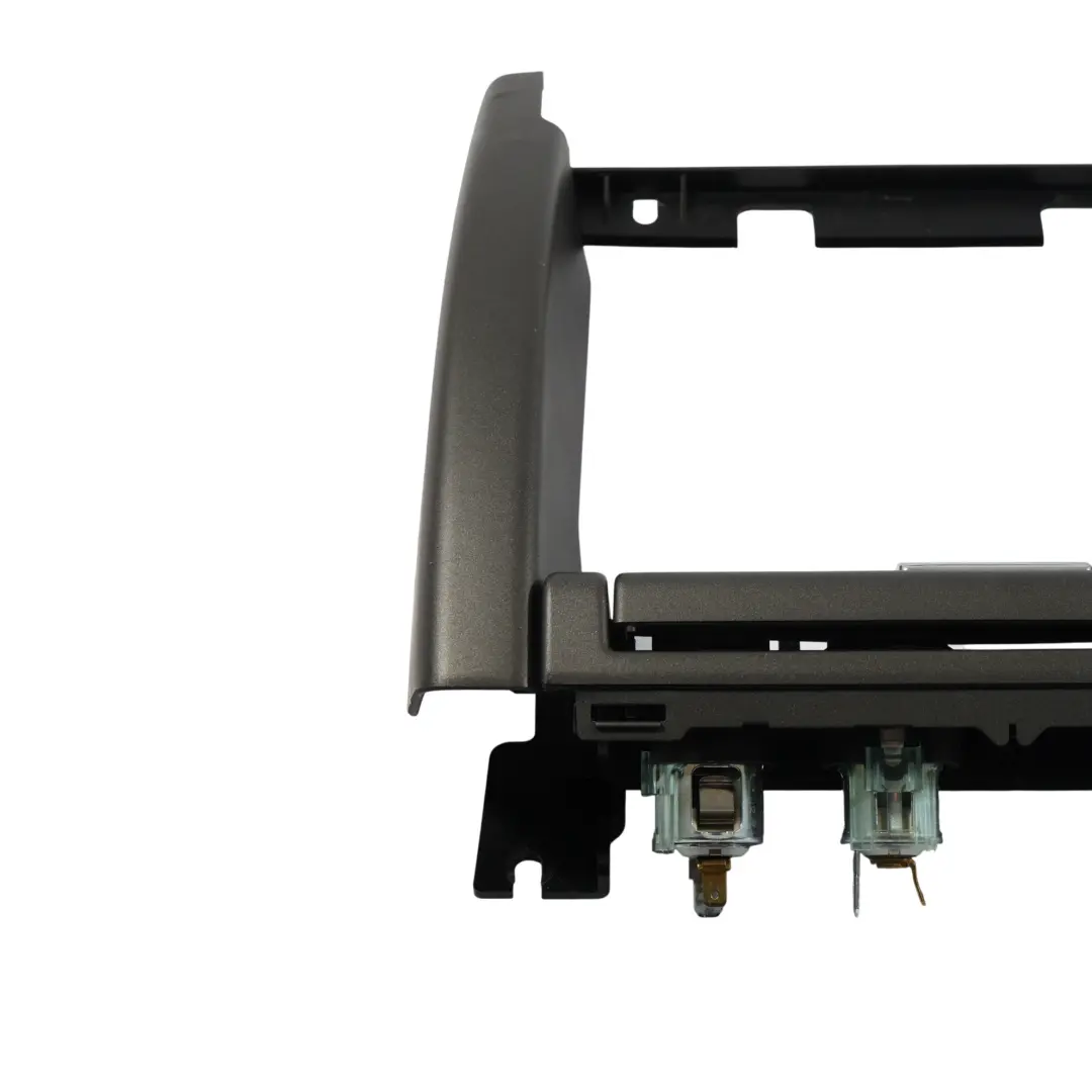 Consola Central Trasera AUX Enchufe Encendedor para Range Rover L322 con número de pieza FJV501140 Range Rover L322 Consola Central Trasera AUX Enchufe Encendedor - SKU FJV501140 - Número de pieza FJV501140