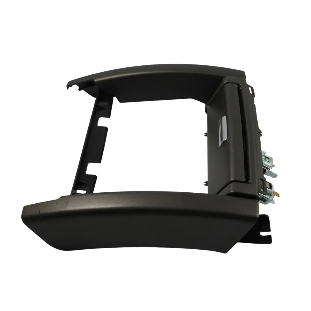 Console Centrale Arrière Allume-Cigare AUX Entourage pour Range Rover L322 à propos du numéro de pièce FJV501140 Range Rover L322 Console Centrale Arrière Allume-Cigare AUX Entourage - SKU FJV501140 - Numéro de pièce FJV501140