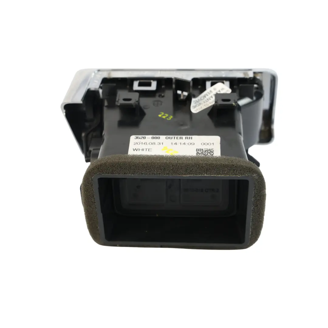 Land Rover Discovery Sport L550 Dashboard Air Vent Right O/S - SKU FK72-018B09-AC - Part number FK72-018B09-AC