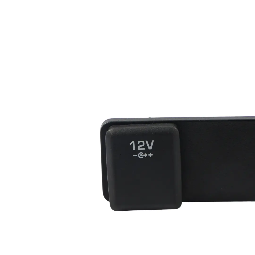 Land Rover Discovery L550 Toma De Corriente Trasera 12V Panel - SKU FK72-045B49-AC - Número de pieza FK72-045B49-AC