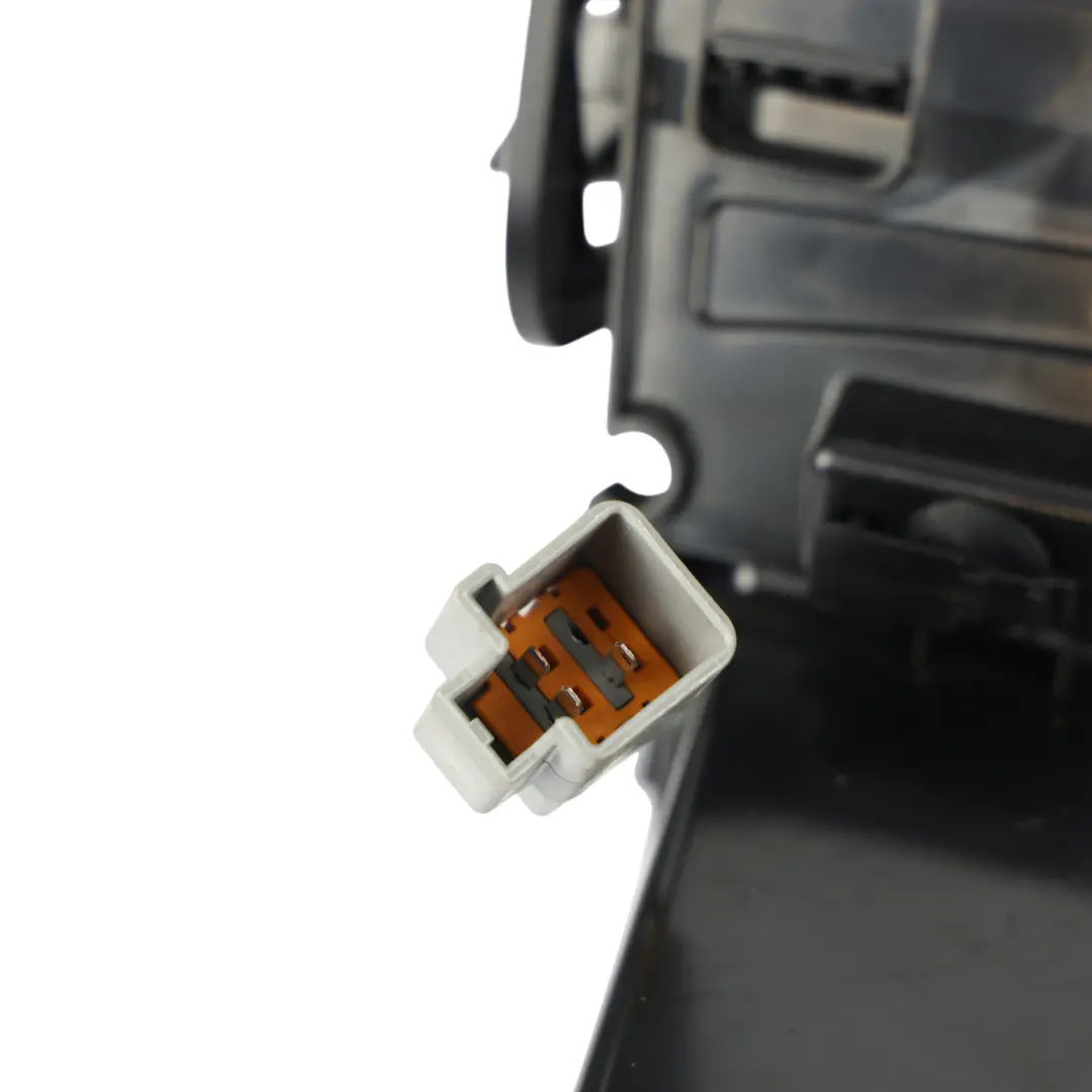 Panneau Porte-Gobelet Cendrier Centrale pour Land Rover Discovery L550 à propos du numéro de pièce FK72-045H62-BW Land Rover Discovery L550 Panneau Porte-Gobelet Cendrier Centrale - SKU FK72-045H62-BW-2 - Numéro de pièce FK72-045H62-BW