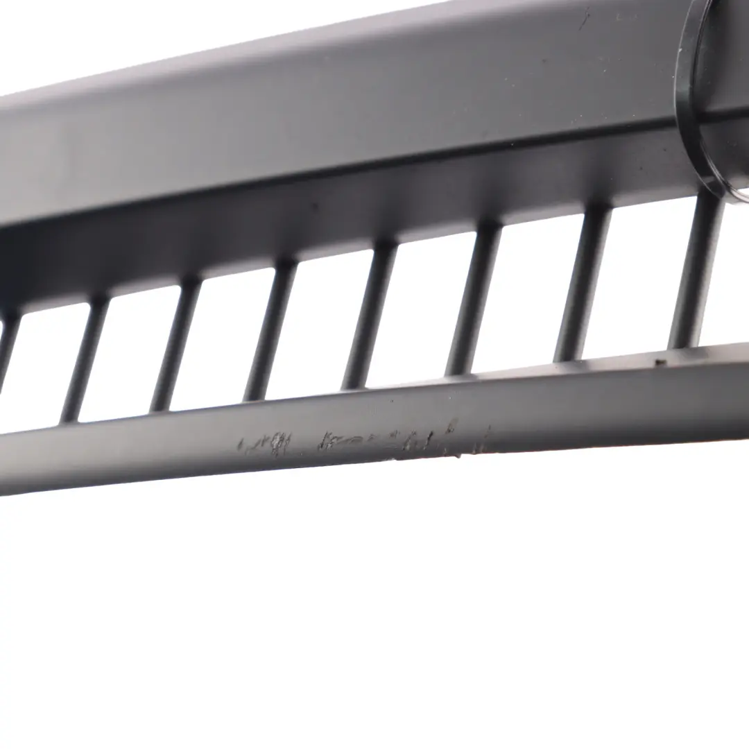 Land Rover Discovery Sport L550 Dashboard Air Vent Panel Centre - SKU FK72-046B62-A - Part number FK72-046B62-A