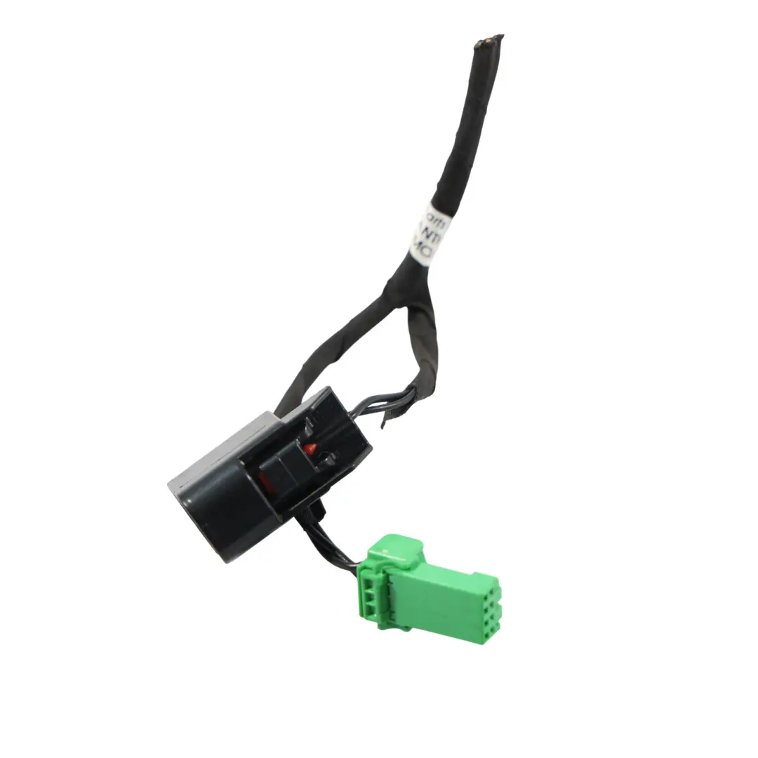 Land Rover Discovery L550 Prise Lampe Arrière Câble Gauche - SKU FK72-13193-BK-2 - Numéro de pièce FK72-13193-BK