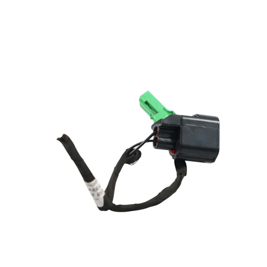 Prise Lampe Arrière Câble Gauche pour Land Rover Discovery L550 à propos du numéro de pièce FK72-13193-BK Land Rover Discovery L550 Prise Lampe Arrière Câble Gauche - SKU FK72-13193-BK-2 - Numéro de pièce FK72-13193-BK