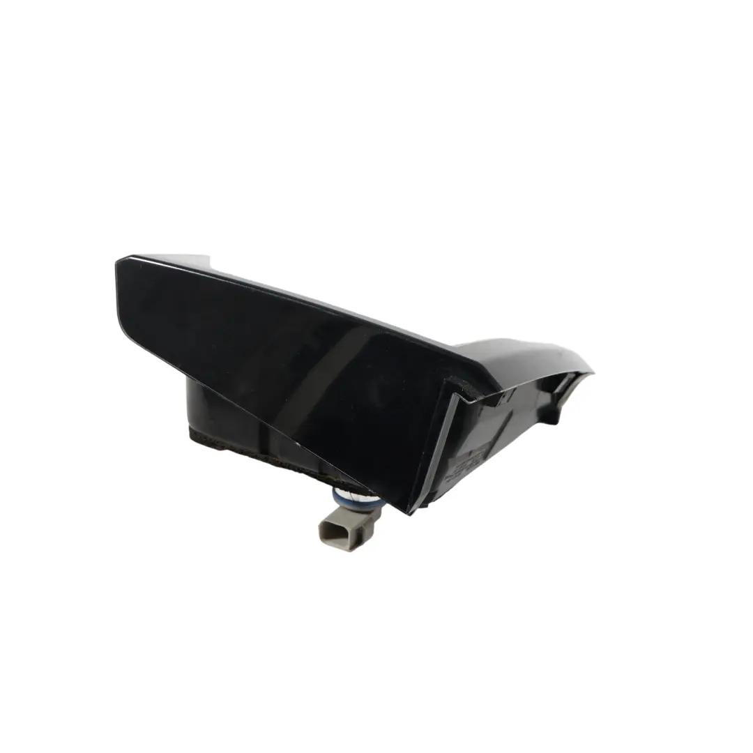 Land Rover Discovery L550 Rear Inner Tail Light Lamp Left N/S - SKU RHD-LR101702 - Part number FK72-13193-BK