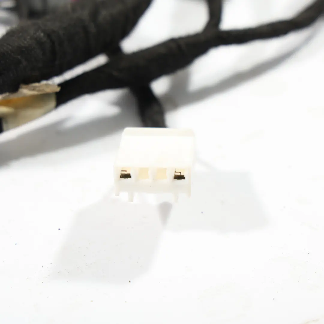 Land Rover Discovery Sport L550 Cableado Puerta Trasera Derecha - SKU FK72-14632-BCD - Número de pieza FK72-14632-BCD