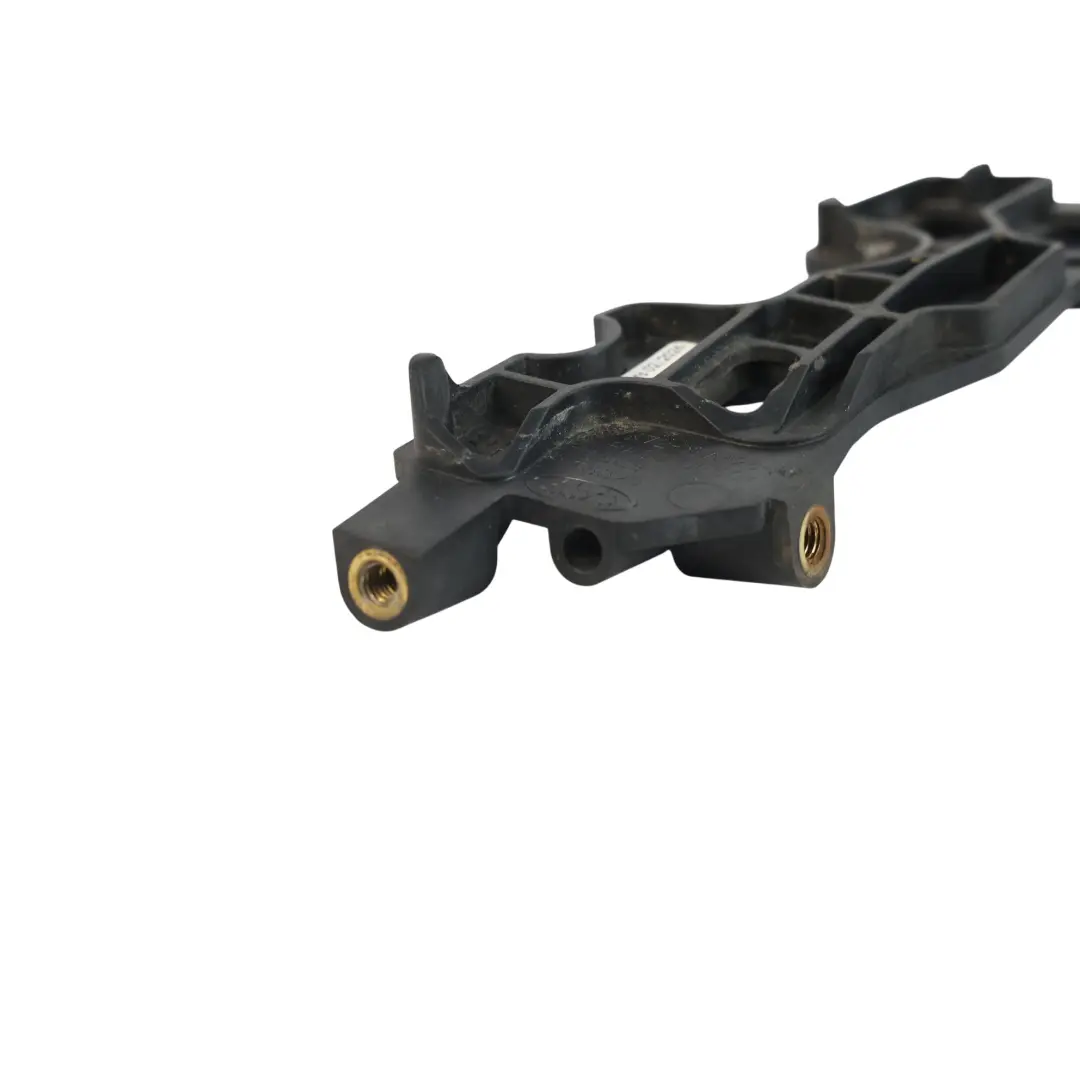 Supporto Parafango Destro per Land Rover Discovery Sport L550 con numero di parte FK72-16A128-AF Land Rover Discovery Sport L550 Supporto Parafango Destro - SKU FK72-16A128-AF - Numero di parte FK72-16A128-AF