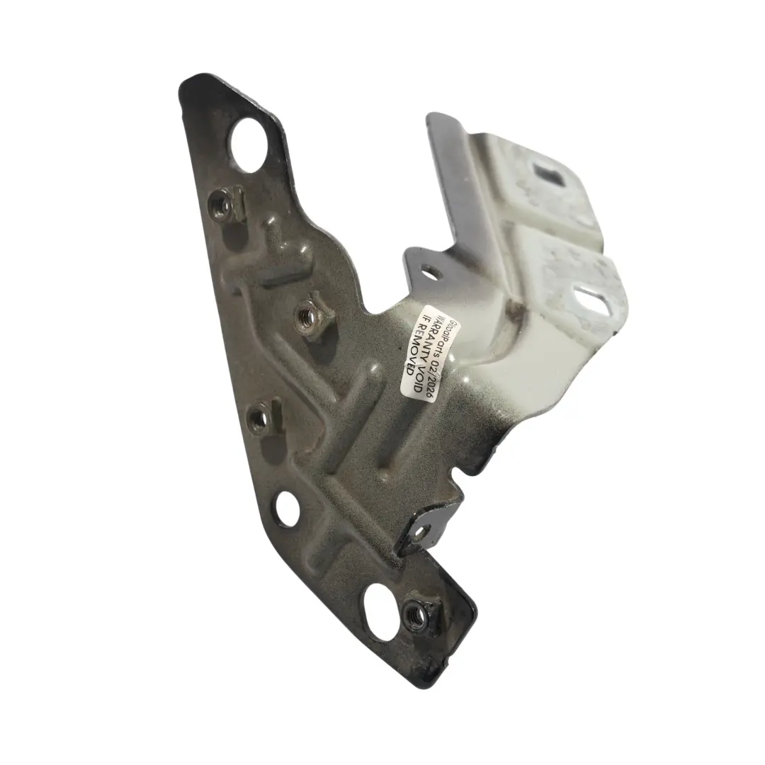 Supporto Parafango Anteriore Sinistro Nero 820 per Land Rover L550 con numero di parte FK72-16C175-AB Land Rover L550 Supporto Parafango Anteriore Sinistro Nero 820 - SKU FK72-16C175-AB-SAB - Numero di parte FK72-16C175-AB