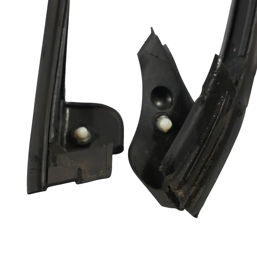 Sello Puerta Delantera Derecha para Land Rover Discovery Sport L550 con número de pieza FK72-20518-A Land Rover Discovery Sport L550 Sello Puerta Delantera Derecha - SKU FK72-20518-A - Número de pieza FK72-20518-A