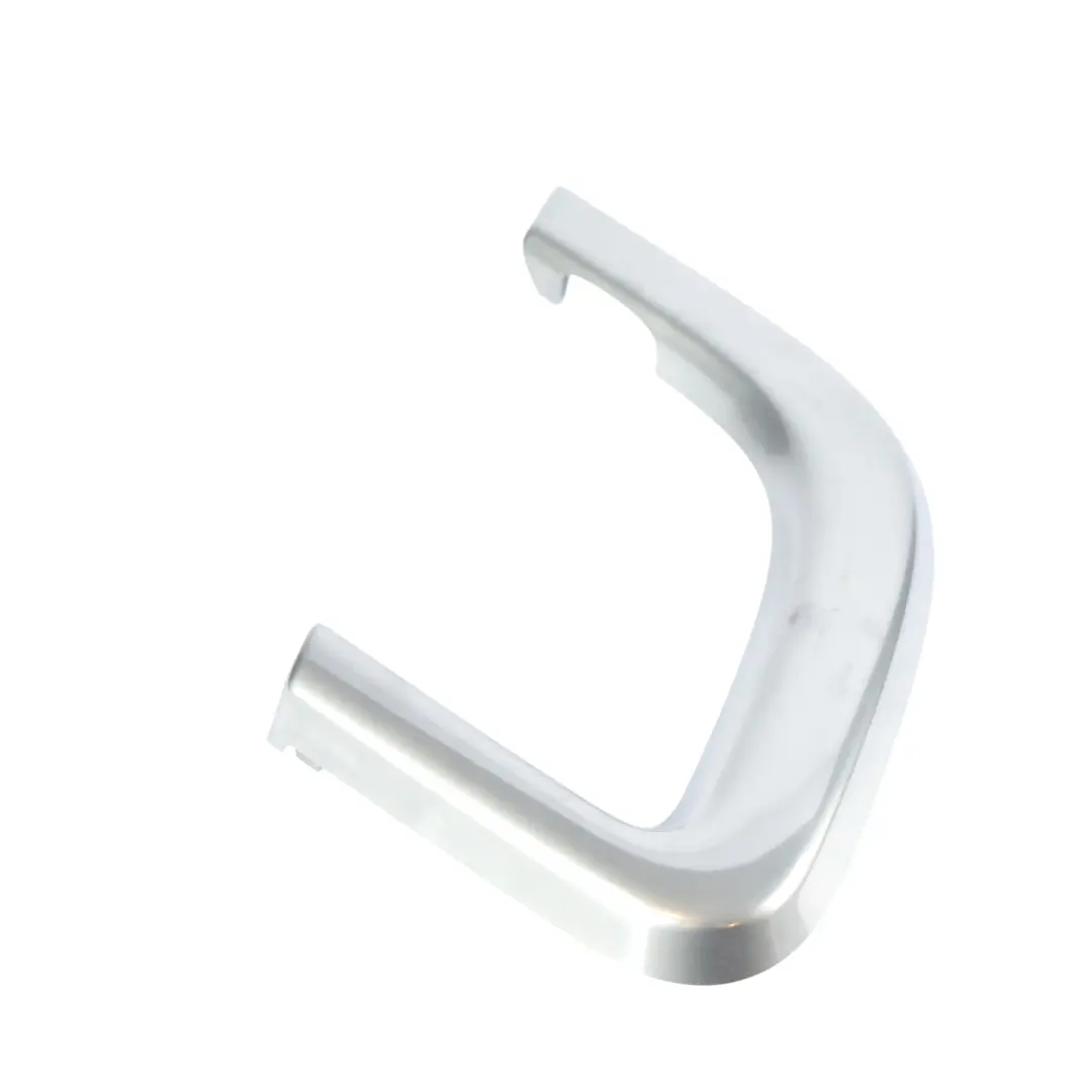 Land Rover Discovery L550 Embellecedor Puerta Delantera Derecha FK72237B06AE - SKU FK72-237B06-AE - Número de pieza FK72-237B06-AE