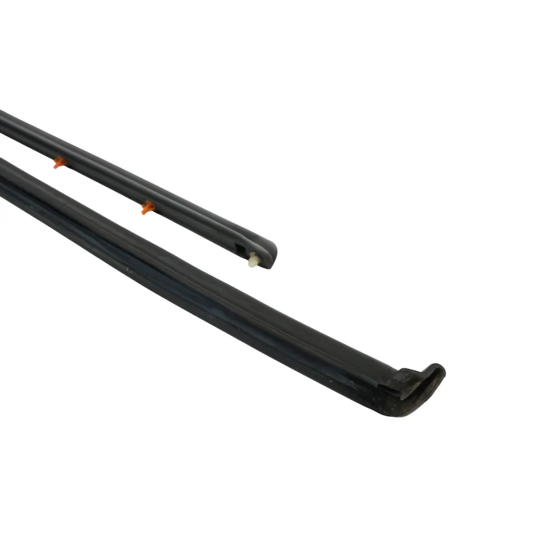 Land Rover Discovery L550 Junta Ventana Puerta Trasera Derecha - SKU FK72-250A20-A - Número de pieza FK72-250A20-A