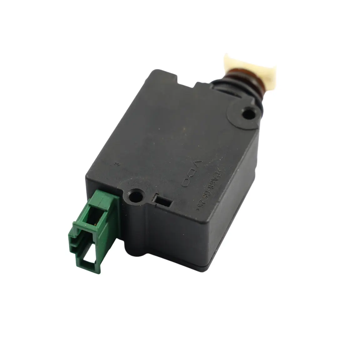 Land Rover Discovery 3 L319 Tailgate Lock Latch Actuator Right O/S 40620482 - SKU FUG500120 - Part number FUG500120