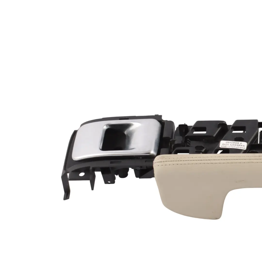 Pannello Copertura Maniglia Interna Porta Sinistra per Land Rover L322 con numero di parte FVC500310 Land Rover L322 Pannello Copertura Maniglia Interna Porta Sinistra - SKU FVC500310 - Numero di parte FVC500310