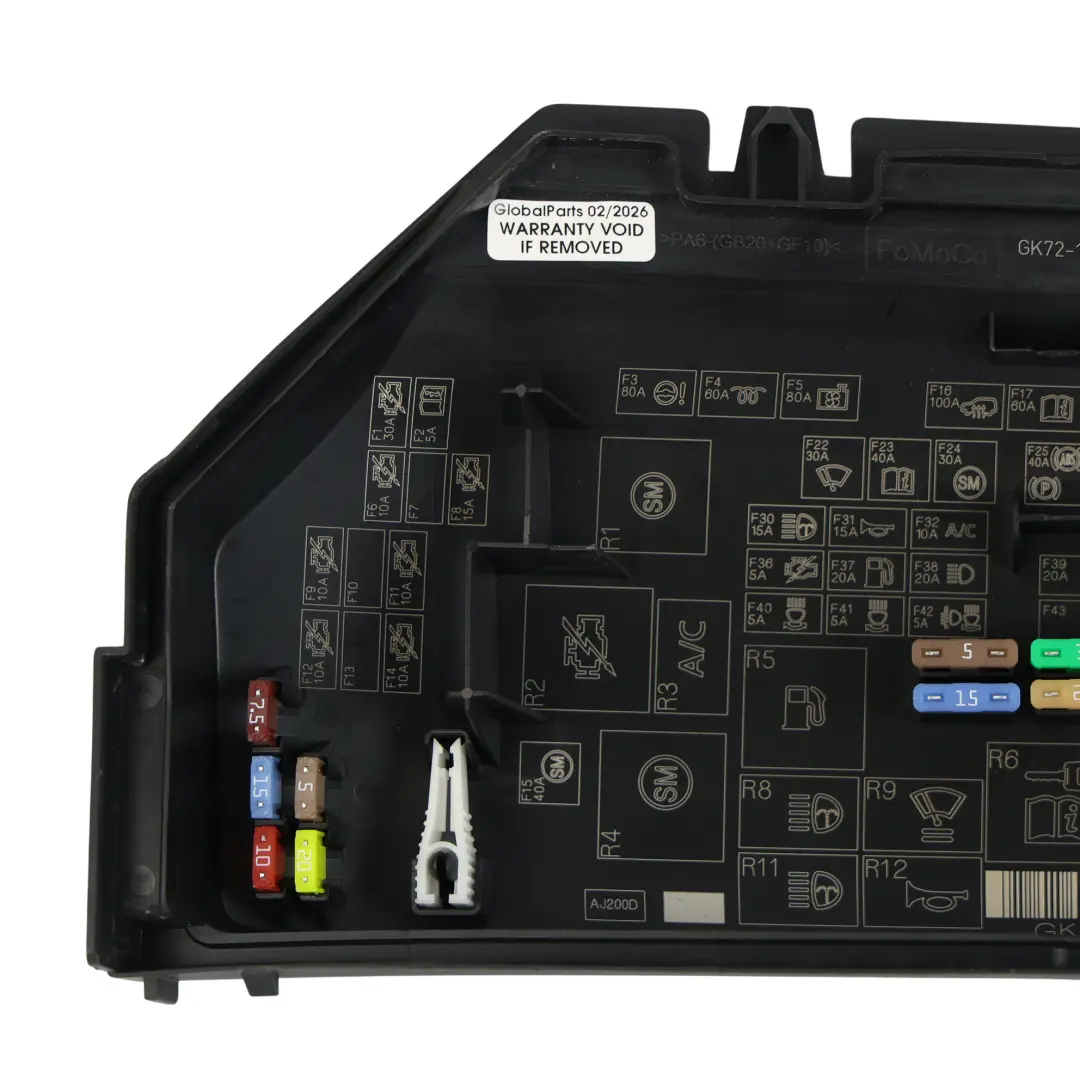 Tapa De La Caja De Fusibles para Land Rover Discovery Sport L550 con número de pieza GJ32-14A076-BA Land Rover Discovery Sport L550 Tapa De La Caja De Fusibles - SKU GK72-14A076-BA - Número de pieza GJ32-14A076-BA