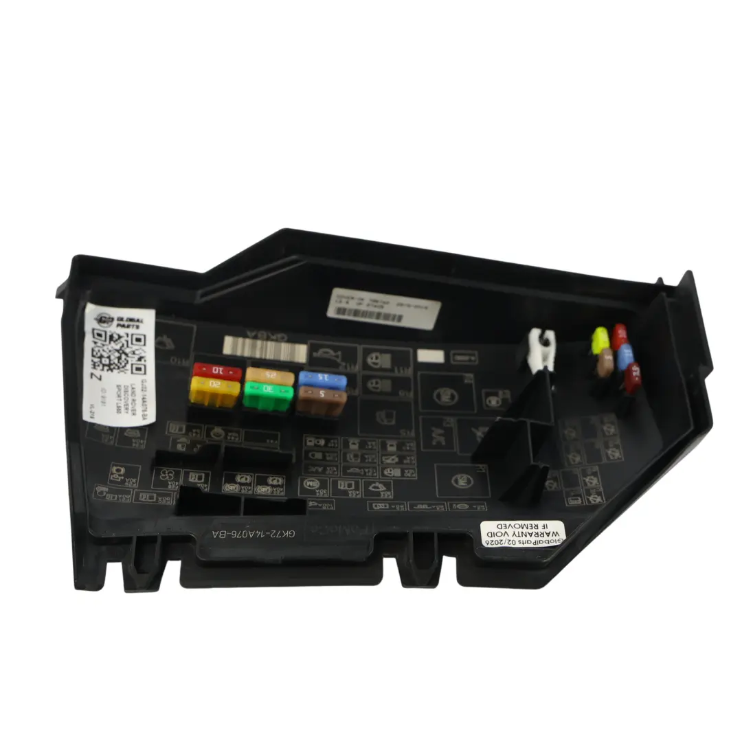 Tapa De La Caja De Fusibles para Land Rover Discovery Sport L550 con número de pieza GJ32-14A076-BA Land Rover Discovery Sport L550 Tapa De La Caja De Fusibles - SKU GK72-14A076-BA - Número de pieza GJ32-14A076-BA