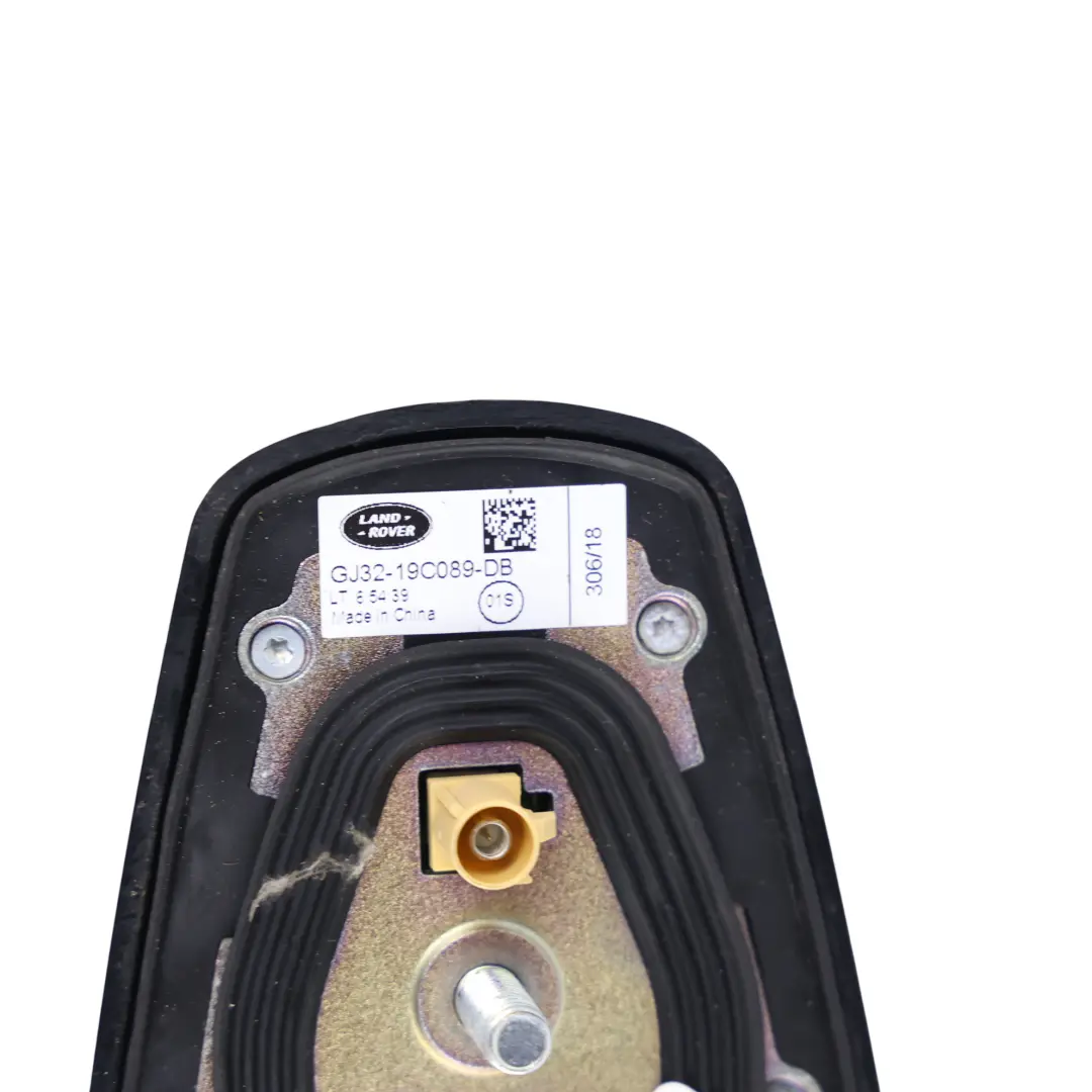 Antena Techo Aleta Tiburón Narvik Negro-JBC1807 para Land Rover Discovery Sport L550 con número de pieza GJ32-19C089-DB Land Rover Discovery Sport L550 Antena Techo Aleta Tiburón Narvik Negro-JBC1807 - SKU GJ32-19C089-DB-NAR - Número de pieza GJ32-19C089-DB