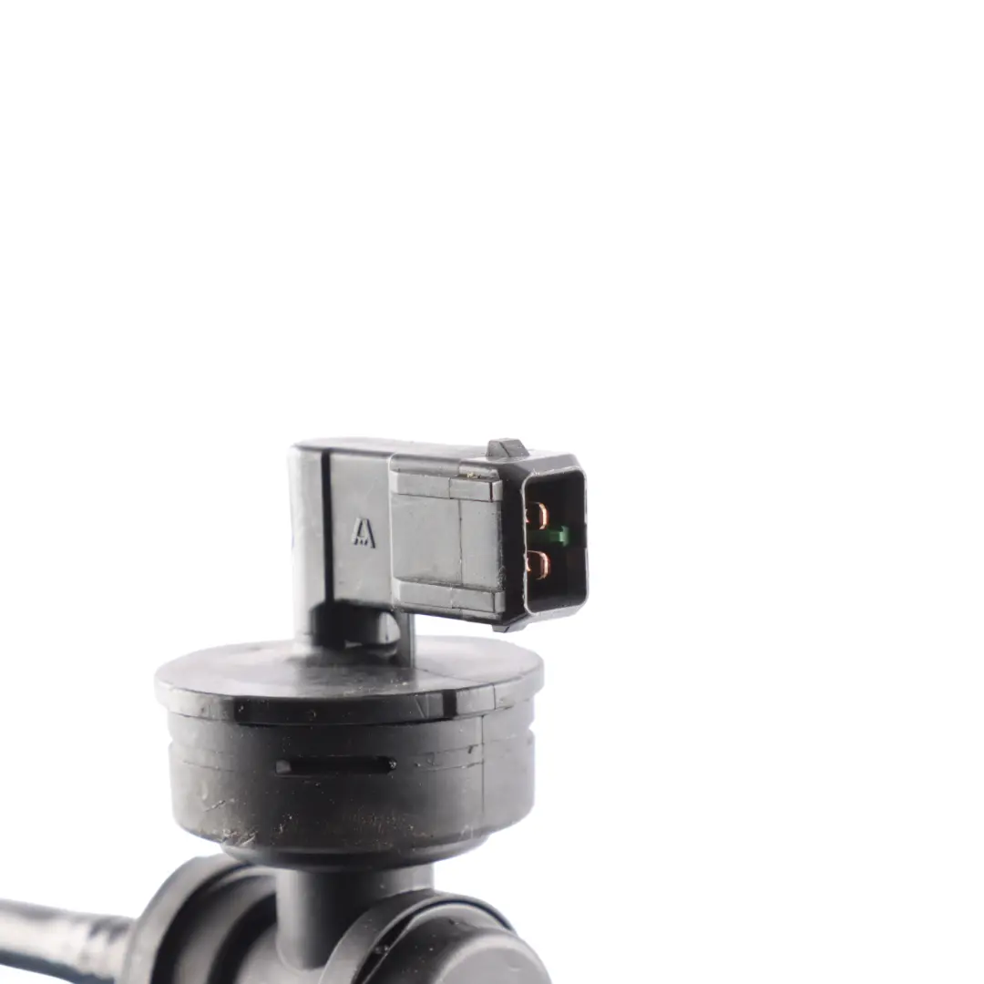 Tubería Vacío Manguera para Land Rover Discovery Sport L550 con número de pieza GJ32-9C490-AF Land Rover Discovery Sport L550 Tubería Vacío Manguera - SKU GJ32-9C490-AF - Número de pieza GJ32-9C490-AF