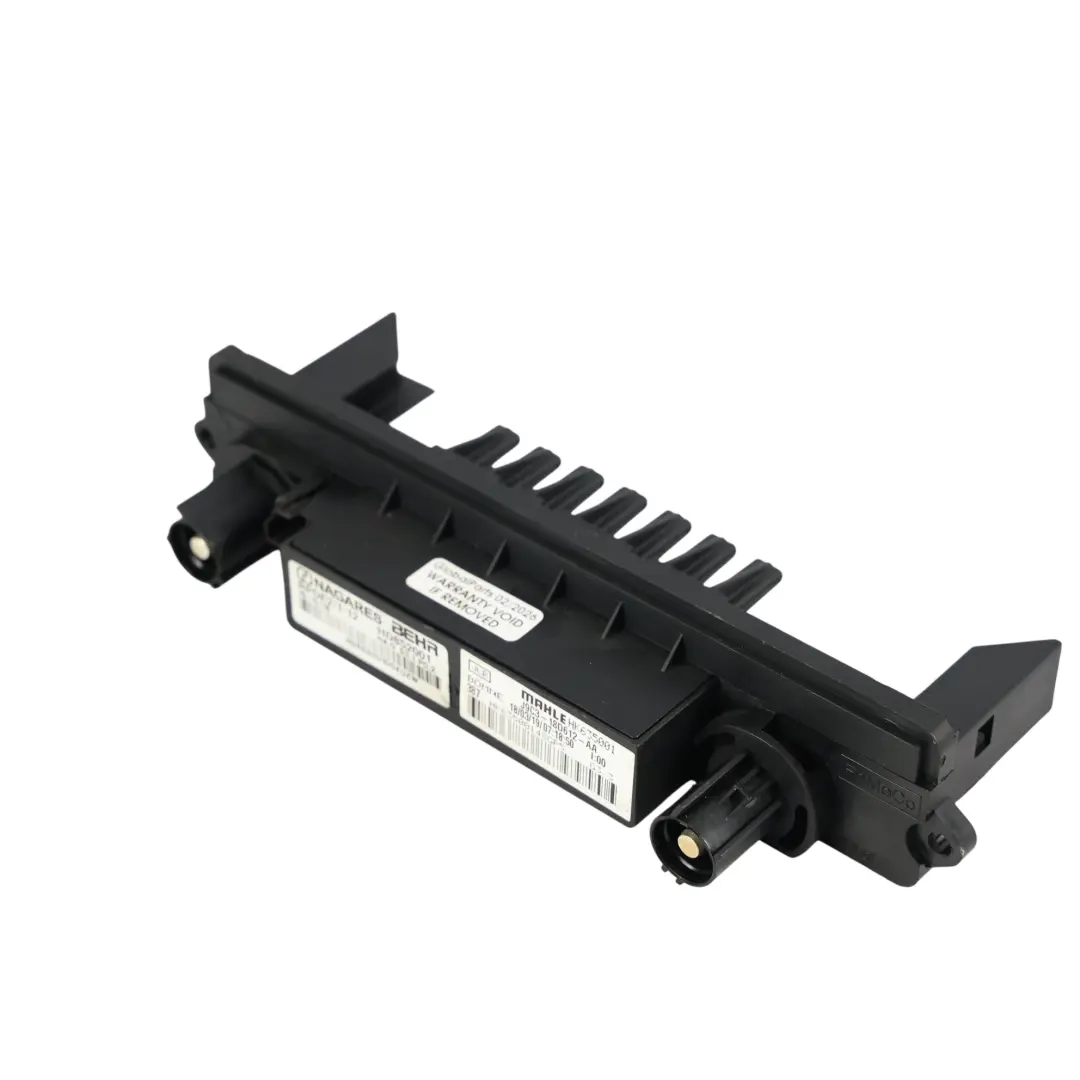 Riscaldatore Matrix Radiatore per Land Rover Discovery Sport L550 con numero di parte J9C3-18D612-AA Land Rover Discovery Sport L550 Riscaldatore Matrix Radiatore - SKU J9C3-18D612-AA - Numero di parte J9C3-18D612-AA