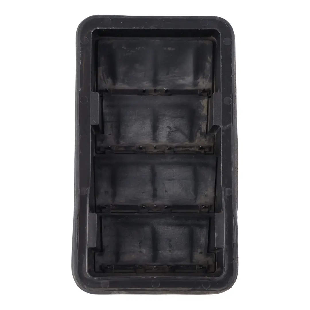 Karosserie Lüftungs Gitter für Land Rover Discovery 3 L319 mit Teilenummer JDD000051 Land Rover Discovery 3 L319 Karosserie Lüftungs Gitter - SKU JDD000051 - Teilenummer JDD000051