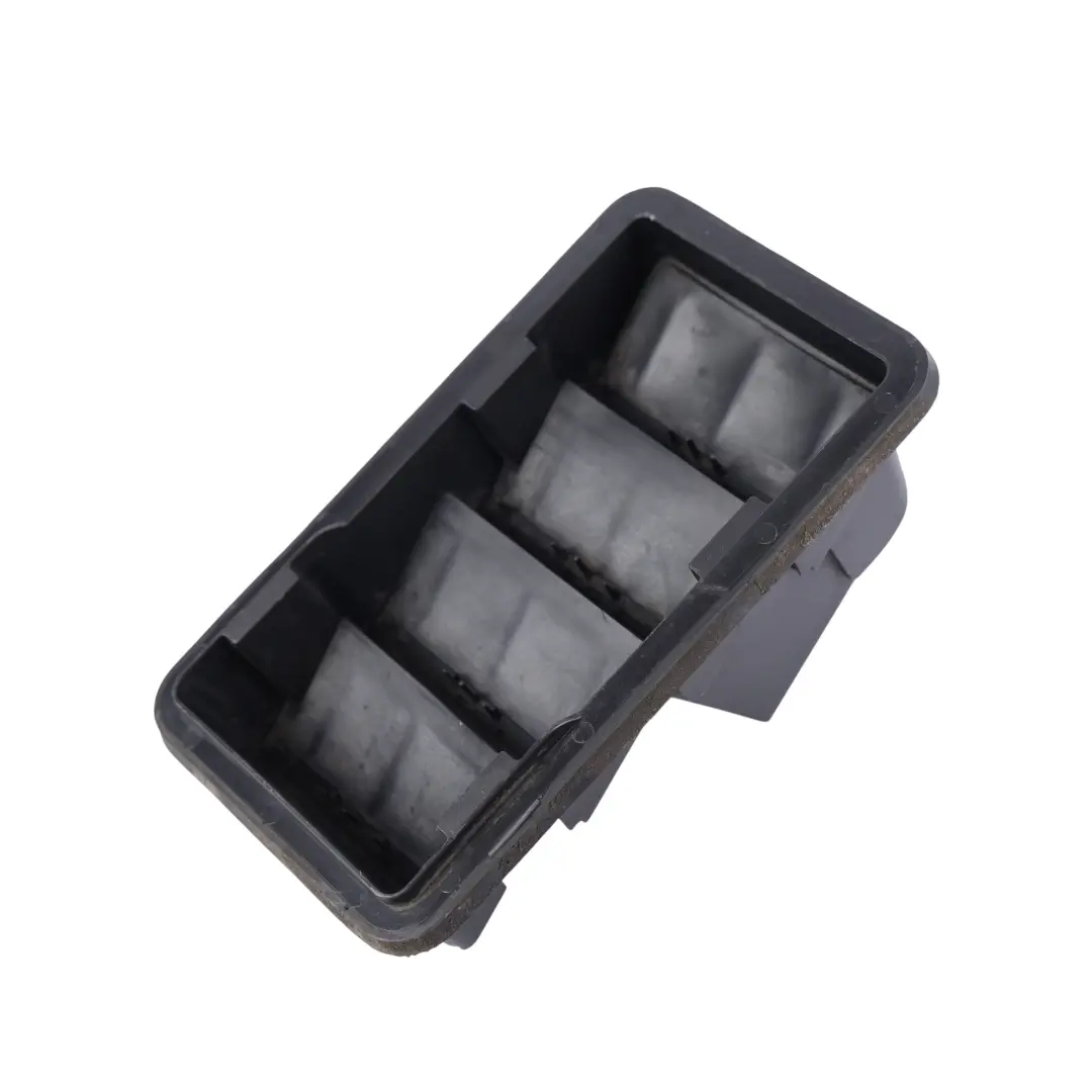 Karosserie Lüftungs Gitter für Land Rover Discovery 3 L319 mit Teilenummer JDD000051 Land Rover Discovery 3 L319 Karosserie Lüftungs Gitter - SKU JDD000051 - Teilenummer JDD000051