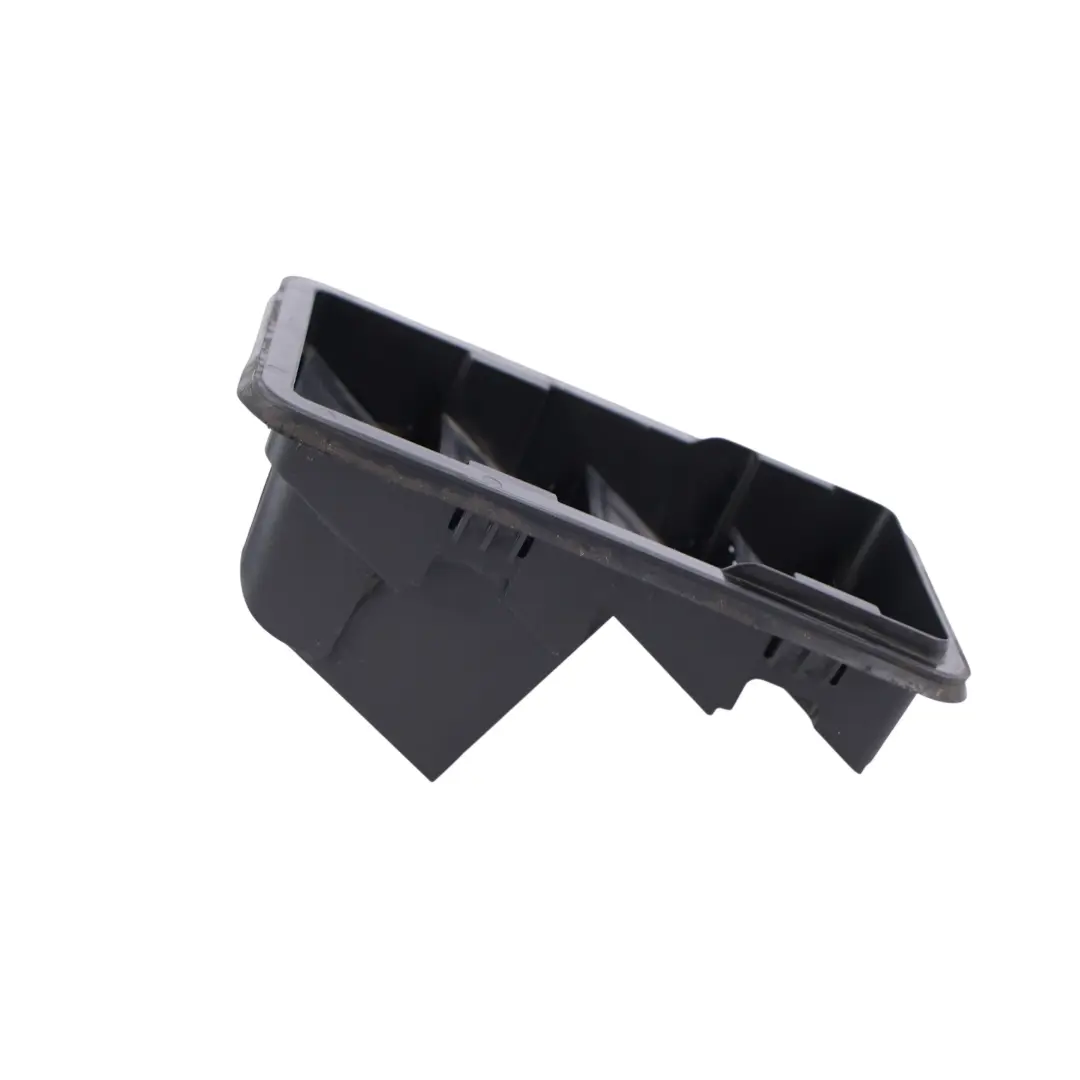 Land Rover Discovery 3 L319 Karosserie Lüftungs Gitter - SKU JDD000051 - Teilenummer JDD000051