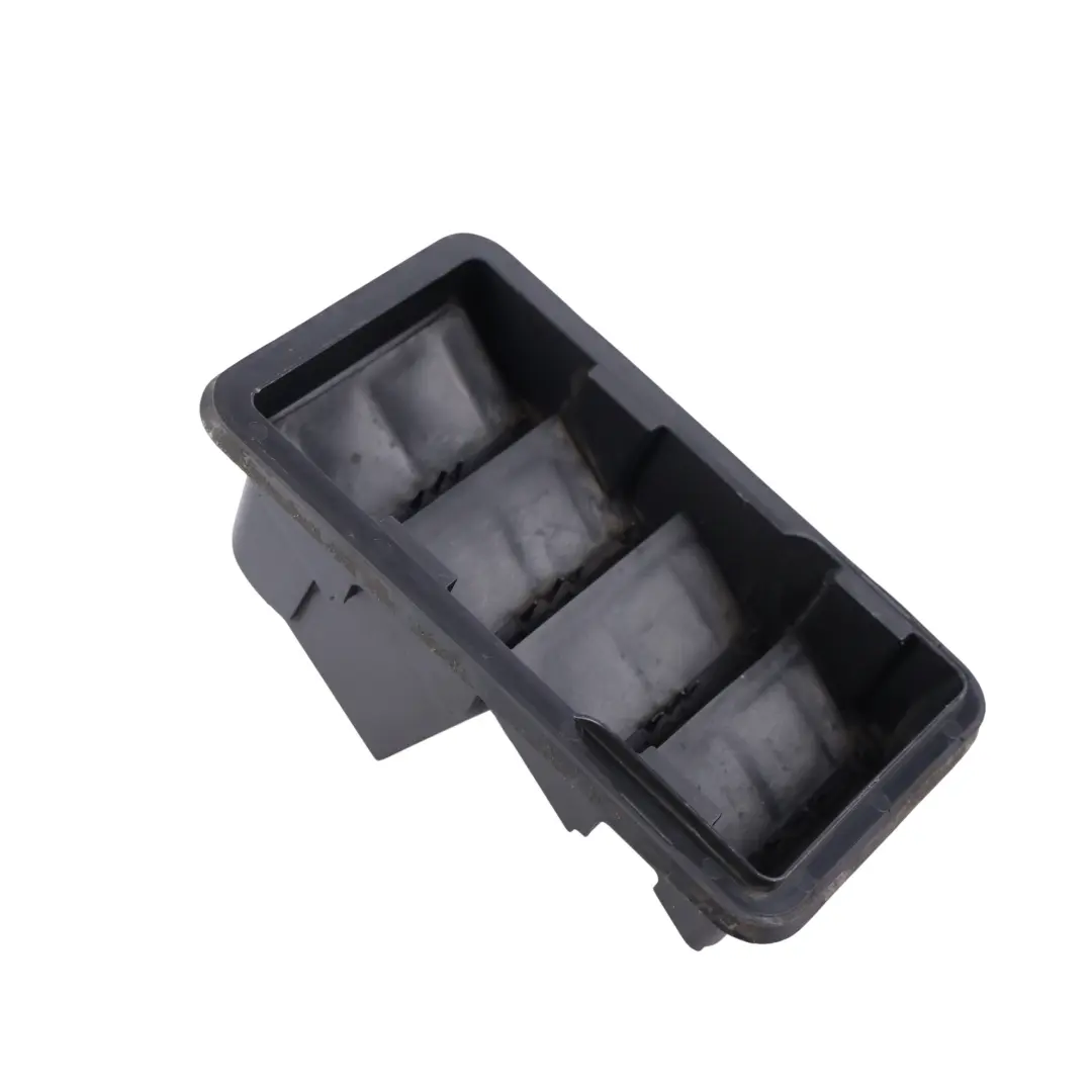 Land Rover Discovery 3 L319 Griglia Di Ventilazione Della Carrozzeria - SKU JDD000051 - Numero di parte JDD000051