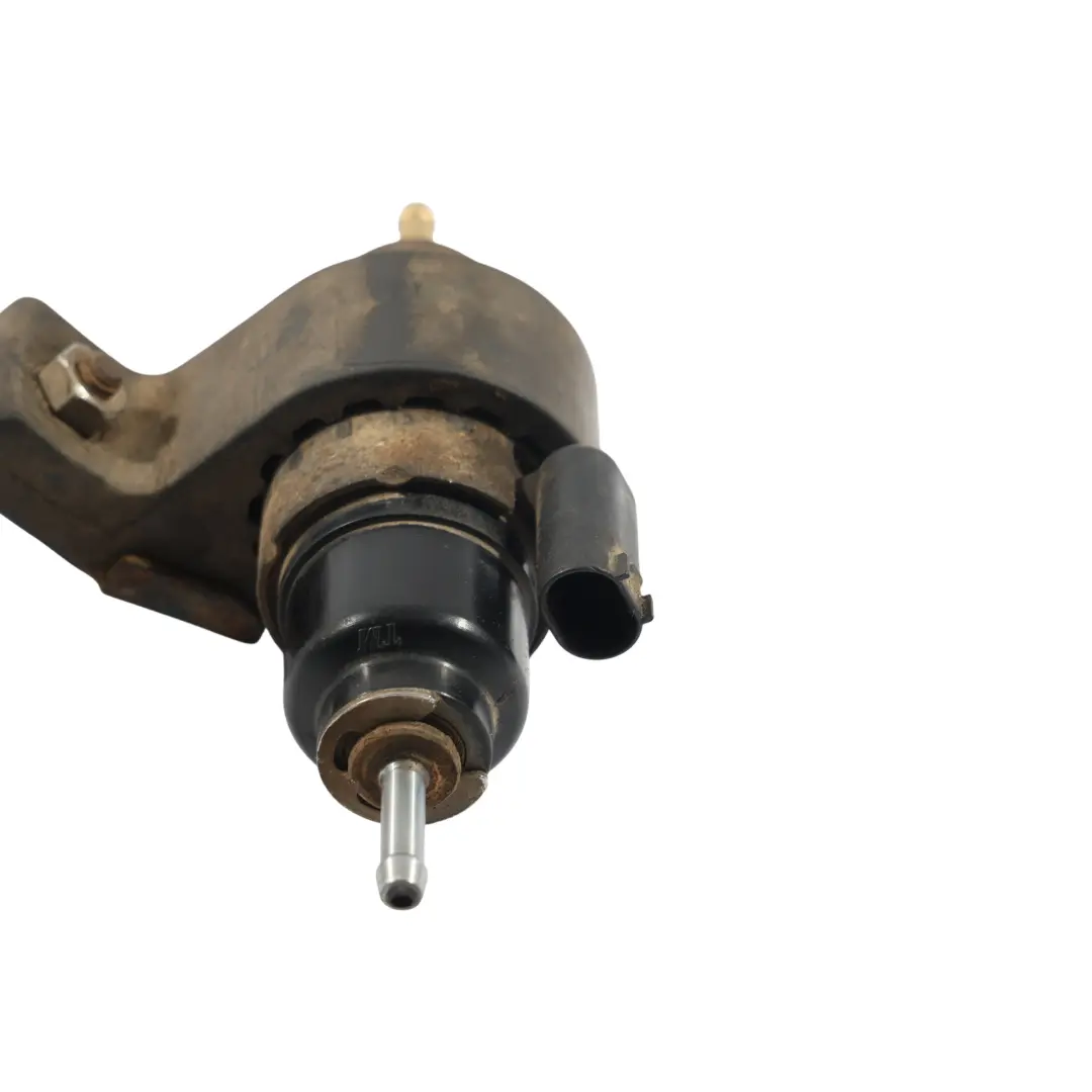 Auxiliary Heater Fuel Pump Diesel 7H32-18B505-AA to Land Rover Discovery 3 L319 with Part number JEX500020 Land Rover Discovery 3 L319 Auxiliary Heater Fuel Pump Diesel 7H32-18B505-AA - SKU JEX500020 - Part number JEX500020