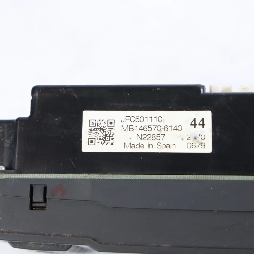 Conditioning A/C Control Panel Switch to Land Rover Discovery 3 L319 Air with Part number JFC501110 Land Rover Discovery 3 L319 Air Conditioning A/C Control Panel Switch - SKU JFC501110 - Part number JFC501110