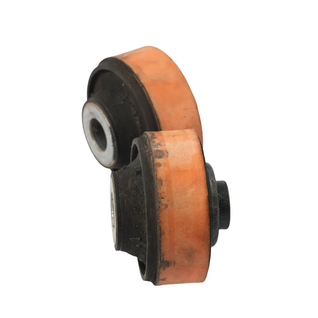 Zestaw Wsporniki Ramy Nadwozia X2 KVF500161 do Land Rover Discovery 3 L319 o numerze KVF-500161 Land Rover Discovery 3 L319 Zestaw Wsporniki Ramy Nadwozia X2 KVF500161 - SKU KVF-500161-1 - Numer Części KVF-500161