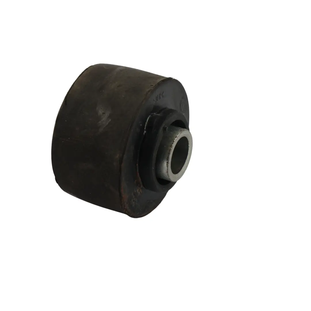 Soporte Chasis Superior Izquierdo Derecho para Land Rover Discovery 4 L319 con número de pieza KVF500120 Land Rover Discovery 4 L319 Soporte Chasis Superior Izquierdo Derecho - SKU KVF500120 - Número de pieza KVF500120