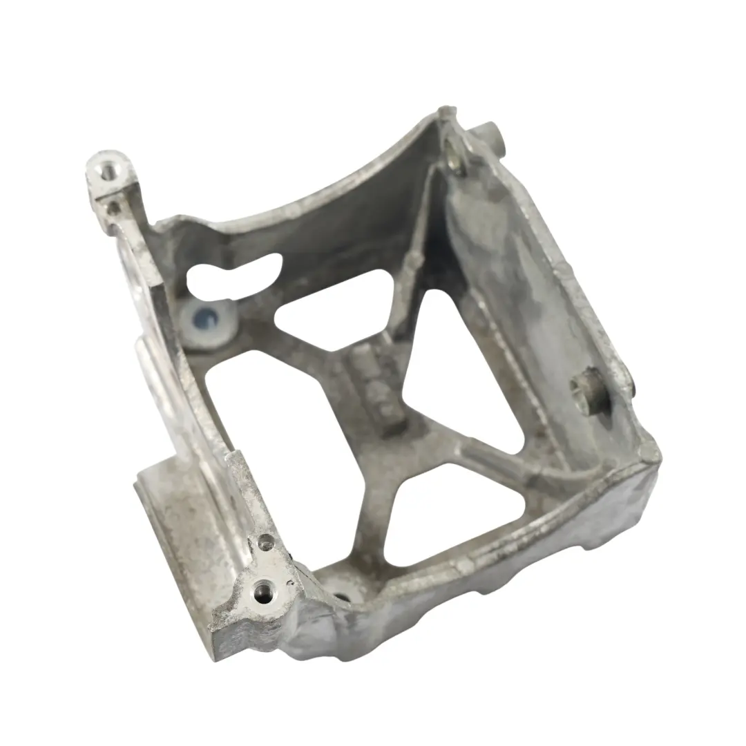 Staffa Supporto Pompa Iniezione 2.7 V6 7H2Q-9346-DB per Range Rover Sport L320 con numero di parte LR004569 Range Rover Sport L320 Staffa Supporto Pompa Iniezione 2.7 V6 7H2Q-9346-DB - SKU LR004569 - Numero di parte LR004569