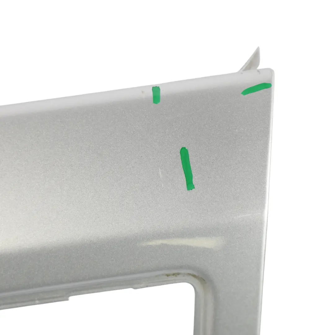 Land Rover Freelander 2 Side Panel Front Left N/S Indus Silver Metallic - 863 - SKU LR005868-INS - Part number LR005868