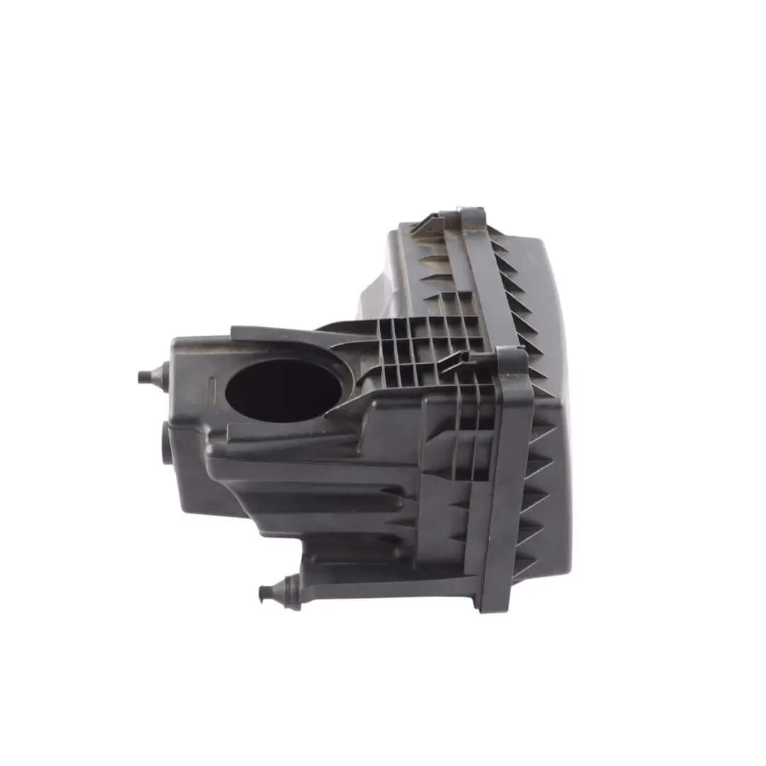 Filter Box Housing Casing to Land Rover Freelander 2 L359 Air with Part number LR006073 Land Rover Freelander 2 L359 Air Filter Box Housing Casing - SKU LR006073 - Part number LR006073