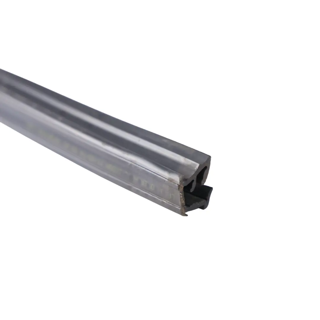 Land Rover Freelander L359 Guarnizione Finestra Porta Anteriore Destra - SKU LR007492 - Numero di parte LR007492