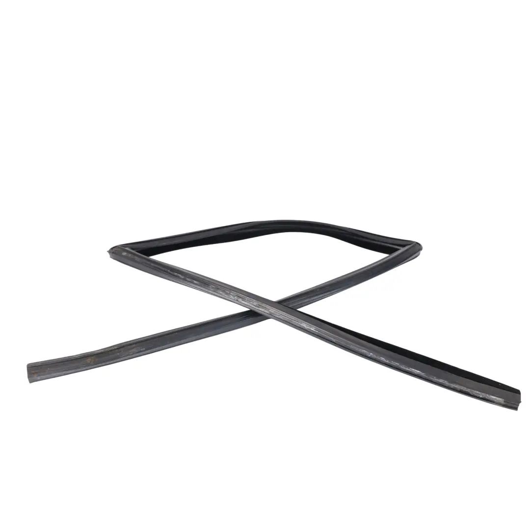 Window Guide Gasket Seal Door Rear Right O/S 6H52-21510-BF to Land Rover L359 with Part number LR007493 Land Rover L359 Window Guide Gasket Seal Door Rear Right O/S 6H52-21510-BF - SKU LR007493 - Part number LR007493