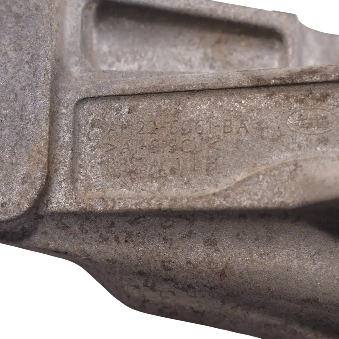 Land Rover Discovery 4 L319 Soporte Motor Izquierdo AH22-6061-BA - SKU LR007802 - Número de pieza LR007802