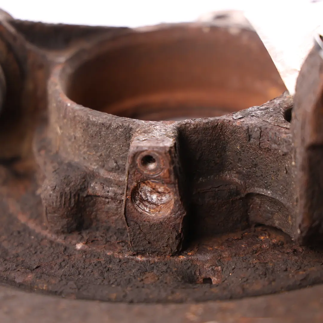 Axle Wheel Hub Bearing Carrier Knuckle Left N/S to Range Rover L322 Rear with Part number LR012741 Range Rover L322 Rear Axle Wheel Hub Bearing Carrier Knuckle Left N/S - SKU LR012741 - Part number LR012741