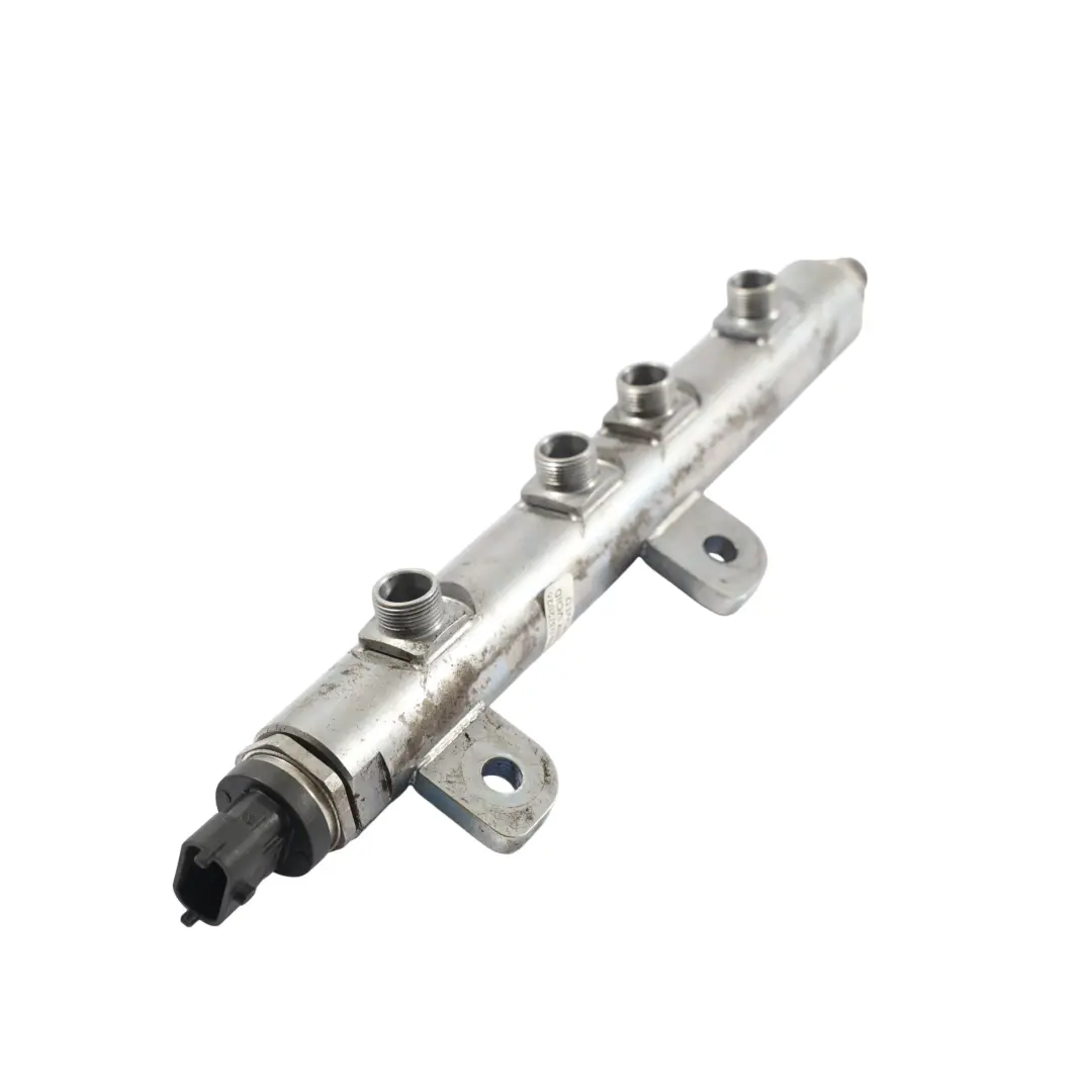 Listwa Wtryskowa 3.0 V6 Diesel CK5Q-9D280-AB do Land Rover Discovery 4 L319 o numerze LR013183 Land Rover Discovery 4 L319 Listwa Wtryskowa 3.0 V6 Diesel CK5Q-9D280-AB - SKU LR013183 - Numer Części LR013183