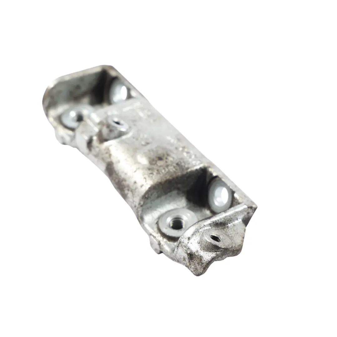 Supporto Montaggio Rail Iniettori 9X2Q-9W276-B per Land Rover Discovery 4 L319 con numero di parte LR013195 Land Rover Discovery 4 L319 Supporto Montaggio Rail Iniettori 9X2Q-9W276-B - SKU LR013195 - Numero di parte LR013195