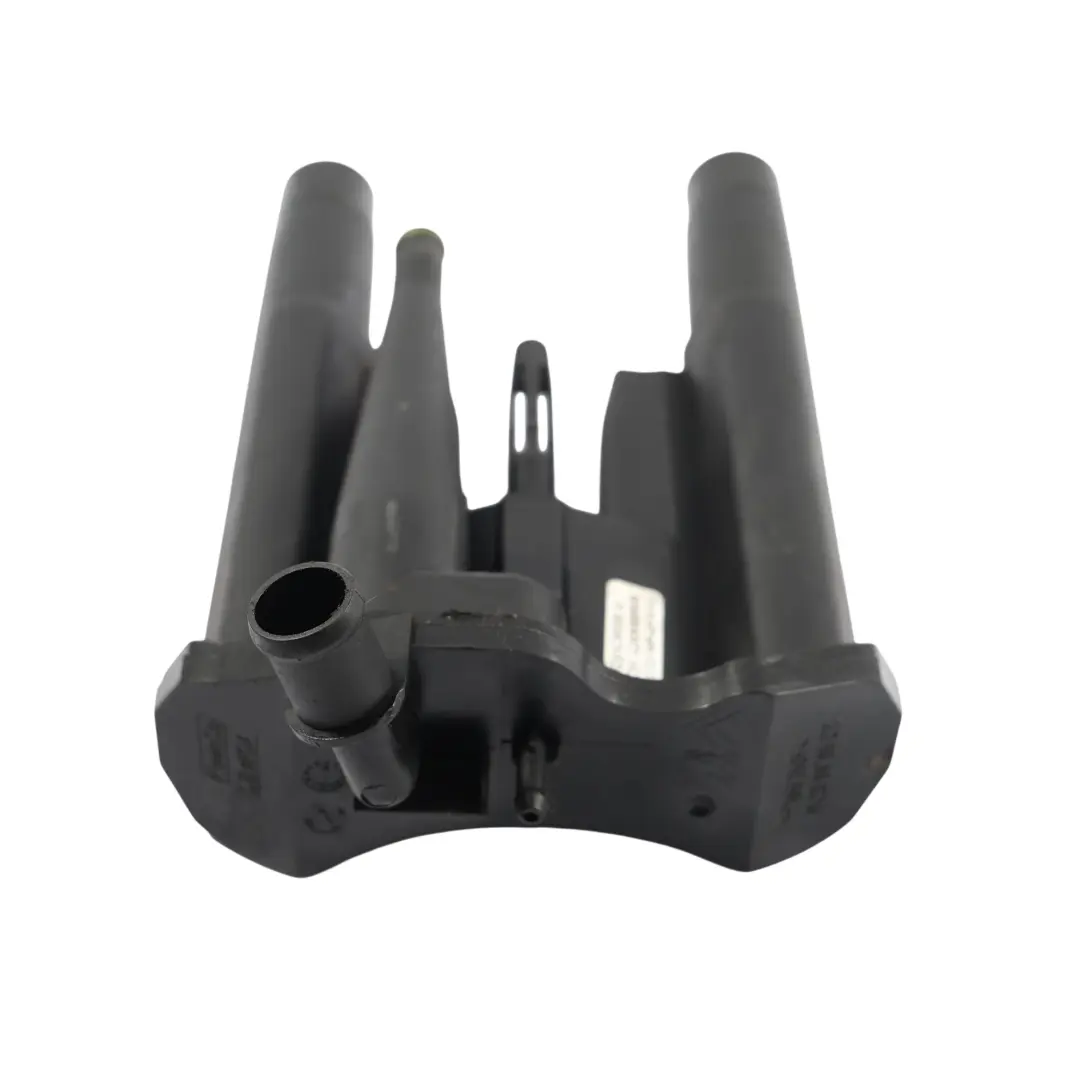 Separador Aceite Respirador 3.0D V6 9H2Q-6A785-CB para Land Rover Discovery 4 L319 con número de pieza LR013287 Land Rover Discovery 4 L319 Separador Aceite Respirador 3.0D V6 9H2Q-6A785-CB - SKU LR013287 - Número de pieza LR013287