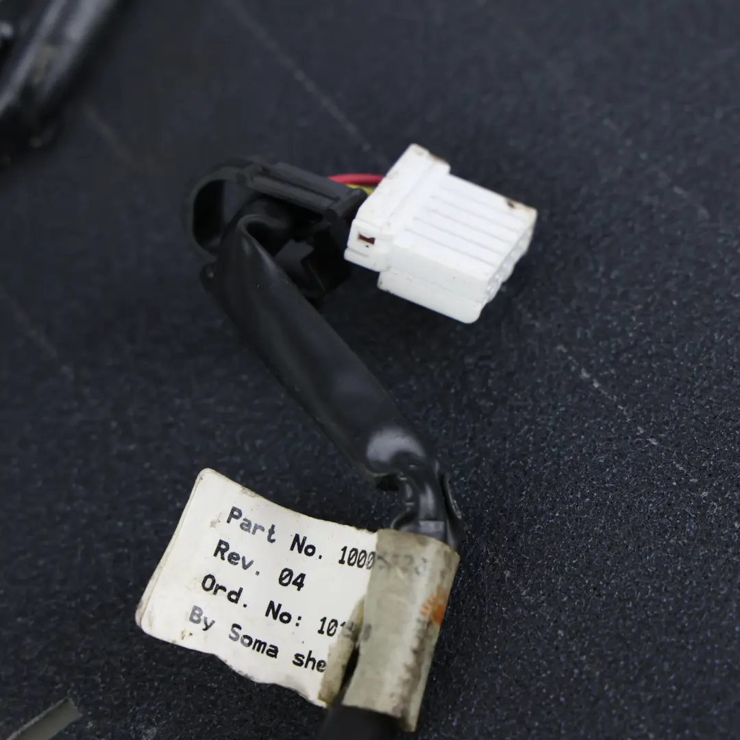 Poduszka Lędźwi Fotela Kierowcy AH22-61688-AA do Land Rover Discovery 4 L319 o numerze LR013704 Land Rover Discovery 4 L319 Poduszka Lędźwi Fotela Kierowcy AH22-61688-AA - SKU LR013704 - Numer Części LR013704