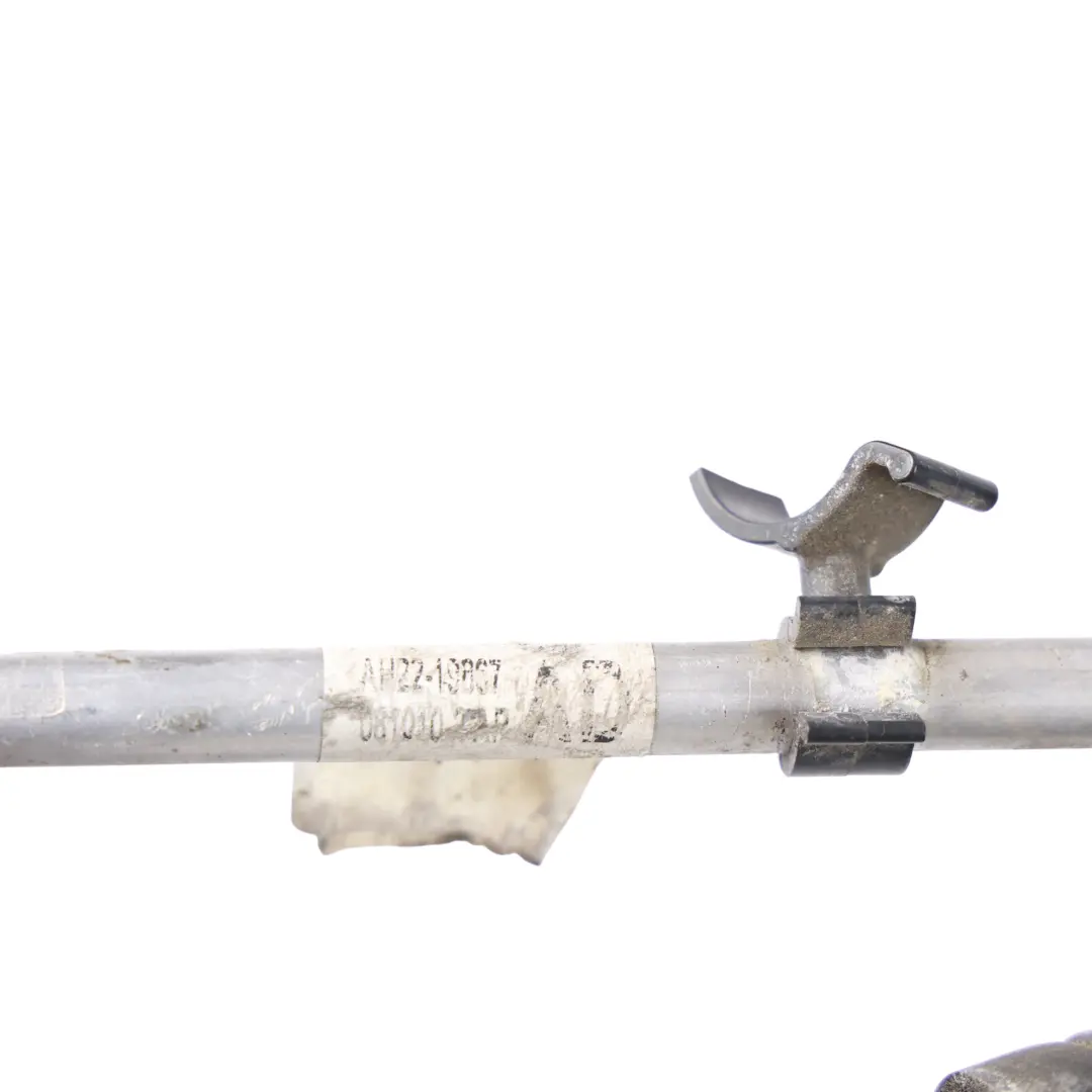 Klima Anlagen Schlauch Rohrleitung AH22-19867-AD für Land Rover Discovery 4 L319 mit Teilenummer LR013848 Land Rover Discovery 4 L319 Klima Anlagen Schlauch Rohrleitung AH22-19867-AD - SKU LR013848 - Teilenummer LR013848