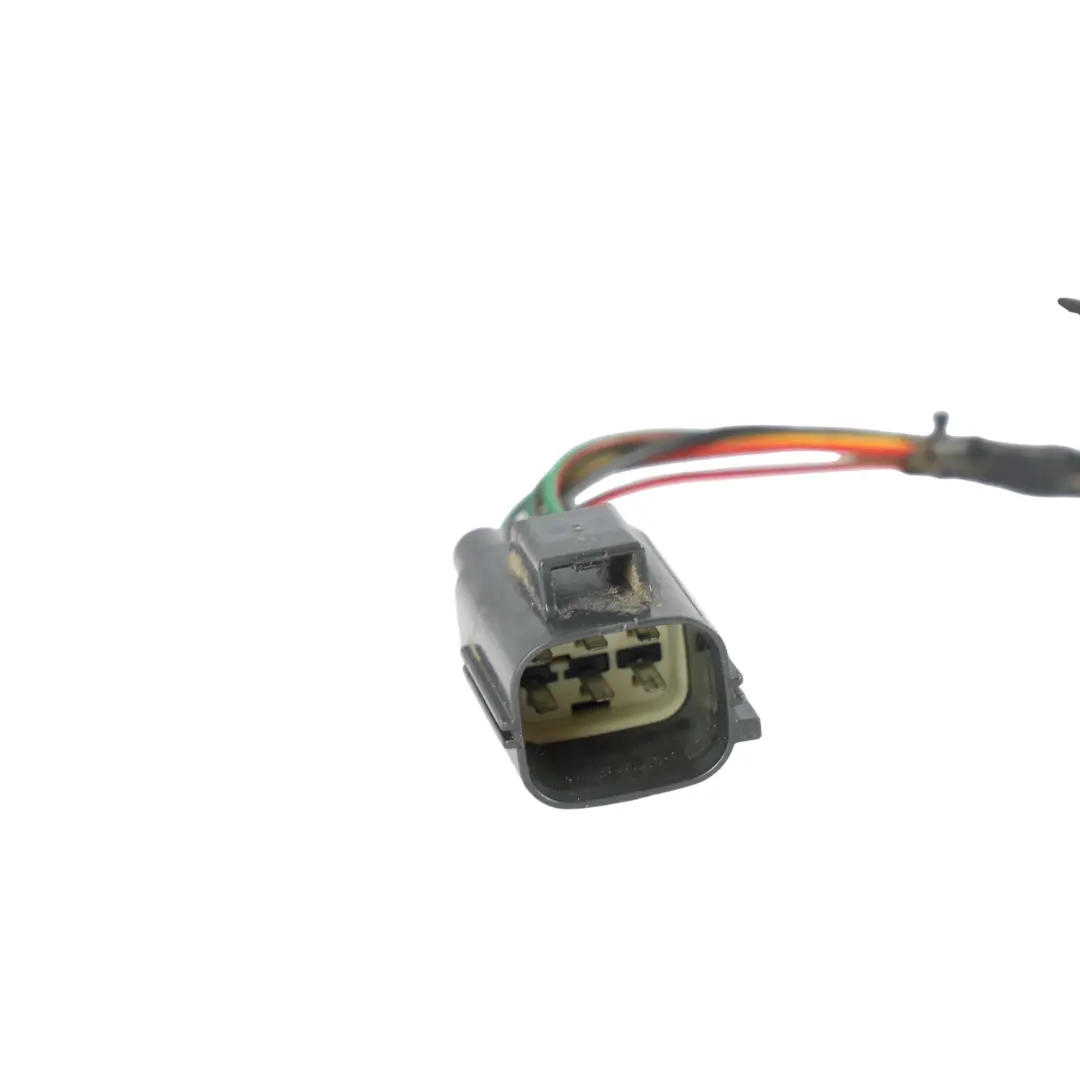 Kabel Wtyczka Przewód Lampy Lewy Tył do Land Rover 4 L319 o numerze LR014003 Land Rover 4 L319 Kabel Wtyczka Przewód Lampy Lewy Tył - SKU LR014003-2 - Numer Części LR014003