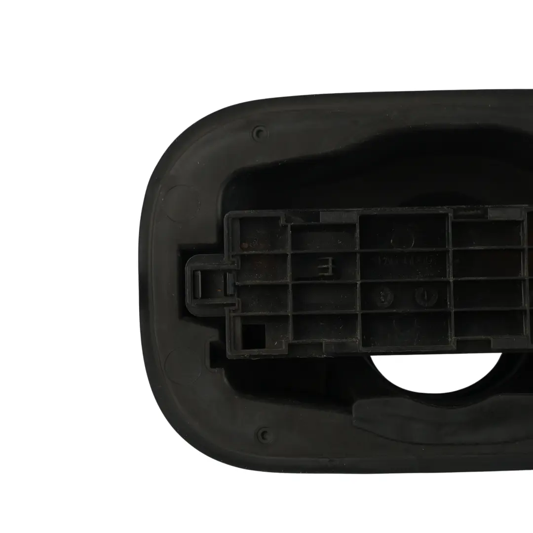 Land Rover Discovery 4 L319 Trappe Remplissage Réservoir Carburant AH22-27936-AB - SKU LR014044 - Numéro de pièce LR014044