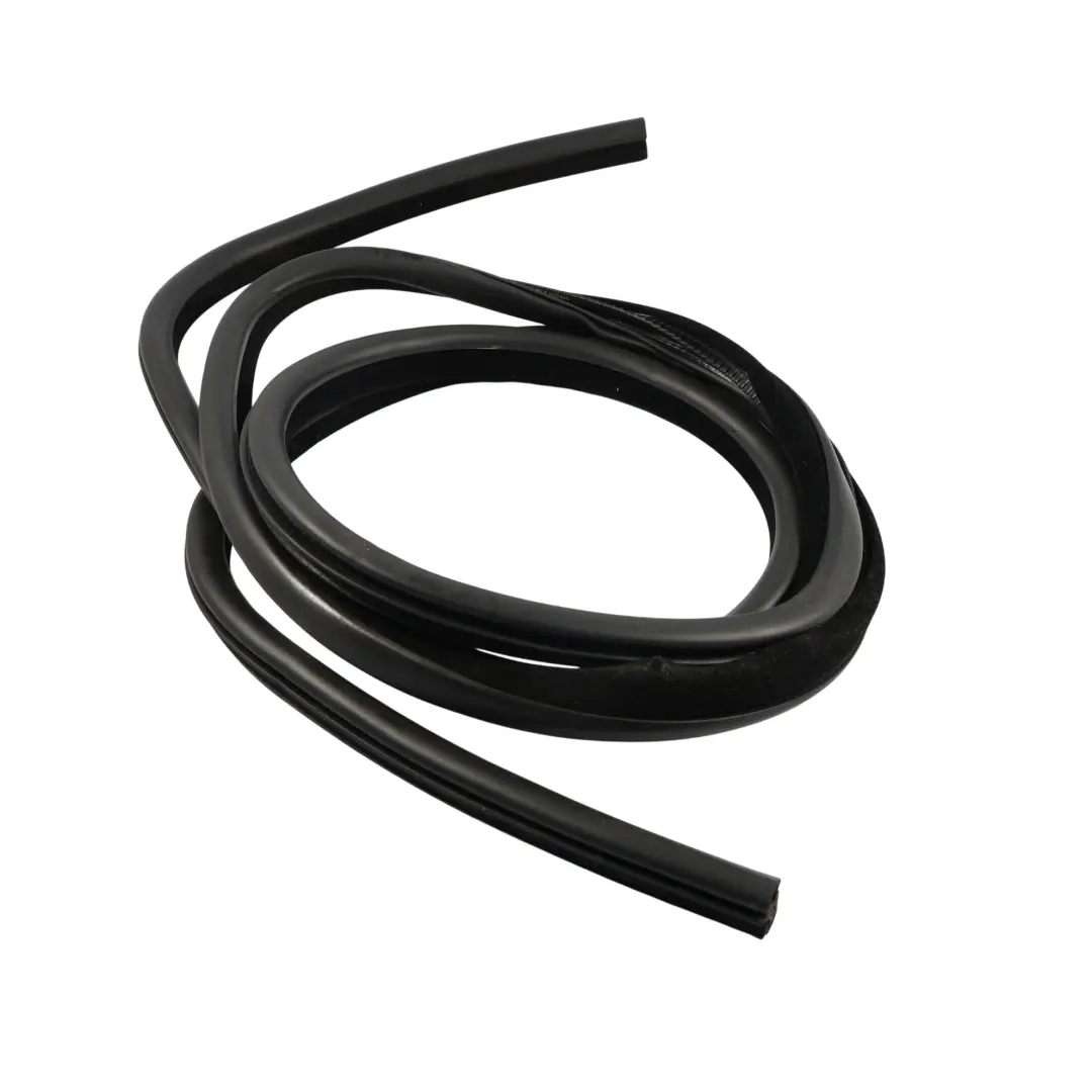 Guarnizione Porta Gomma Anteriore Sinistra Destra per Range Rover L322 con numero di parte LR014294 Range Rover L322 Guarnizione Porta Gomma Anteriore Sinistra Destra - SKU LR014294 - Numero di parte LR014294