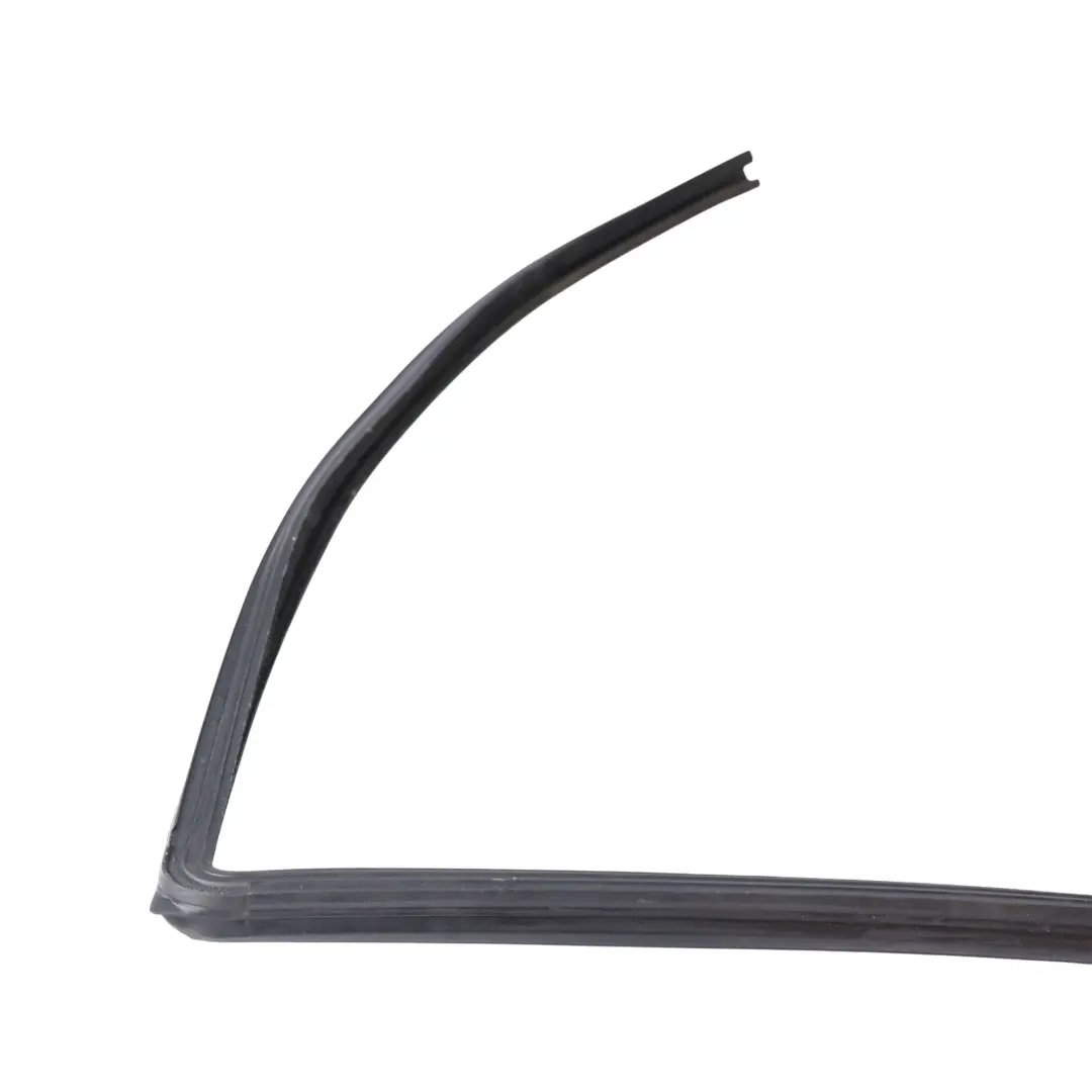 Land Rover Discovery 3 L319 Vitre Porte Arrière Droite - SKU LR015285 - Numéro de pièce LR015285