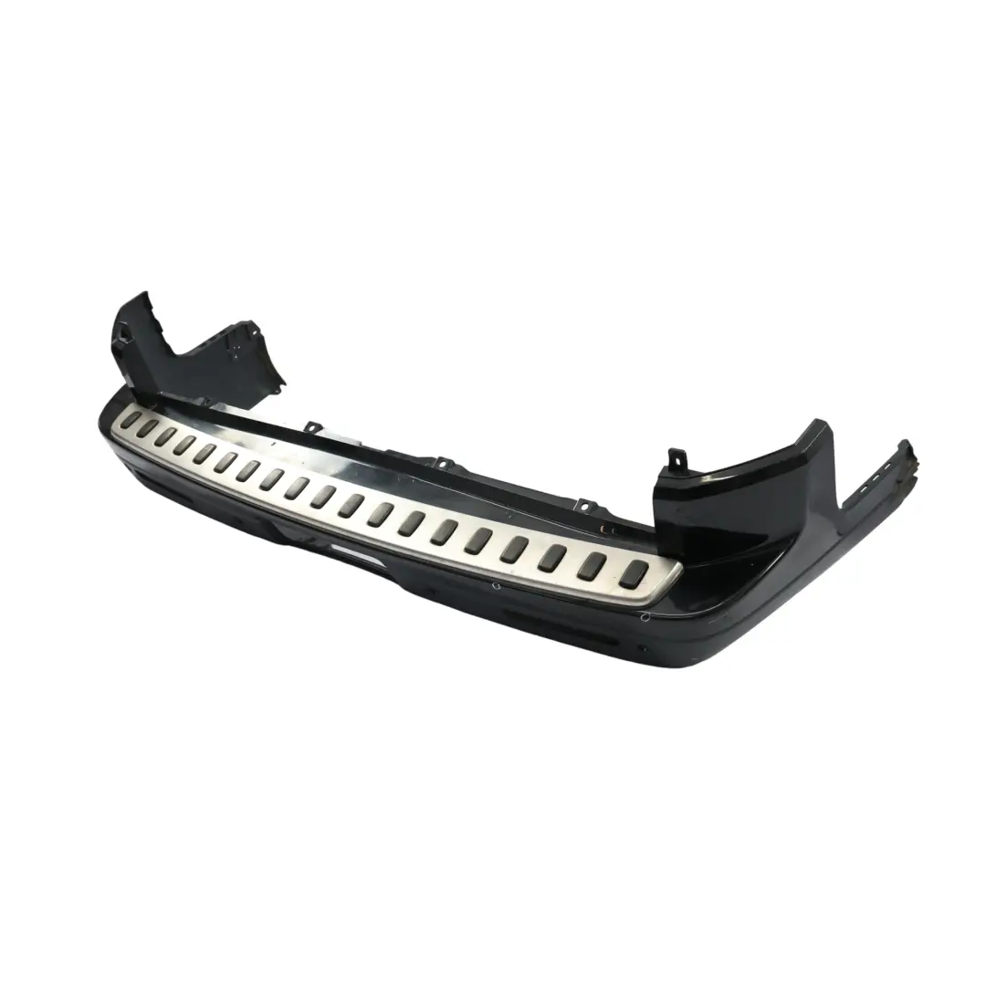 Zderzak Tylny Santorini Black Czarny - 820 do Land Rover Discovery 4 L319 o numerze LR015463 Land Rover Discovery 4 L319 Zderzak Tylny Santorini Black Czarny - 820 - SKU LR015463-SAB1 - Numer Części LR015463