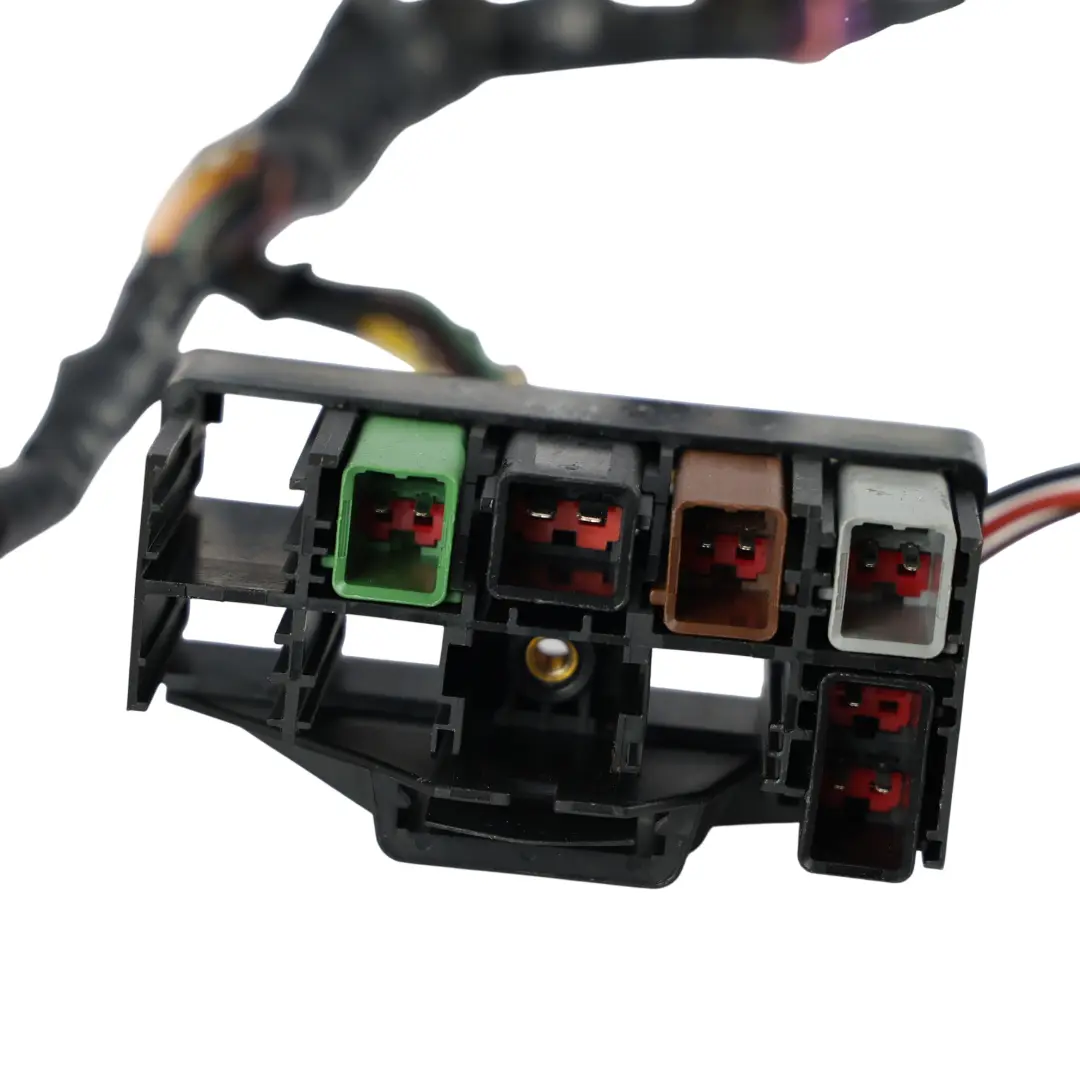 Driver's Seat Memory Wiring Loom Harness AH22-14B719-CC to Land Rover Discovery 4 with Part number LR015874 Land Rover Discovery 4 Driver's Seat Memory Wiring Loom Harness AH22-14B719-CC - SKU LR015874 - Part number LR015874