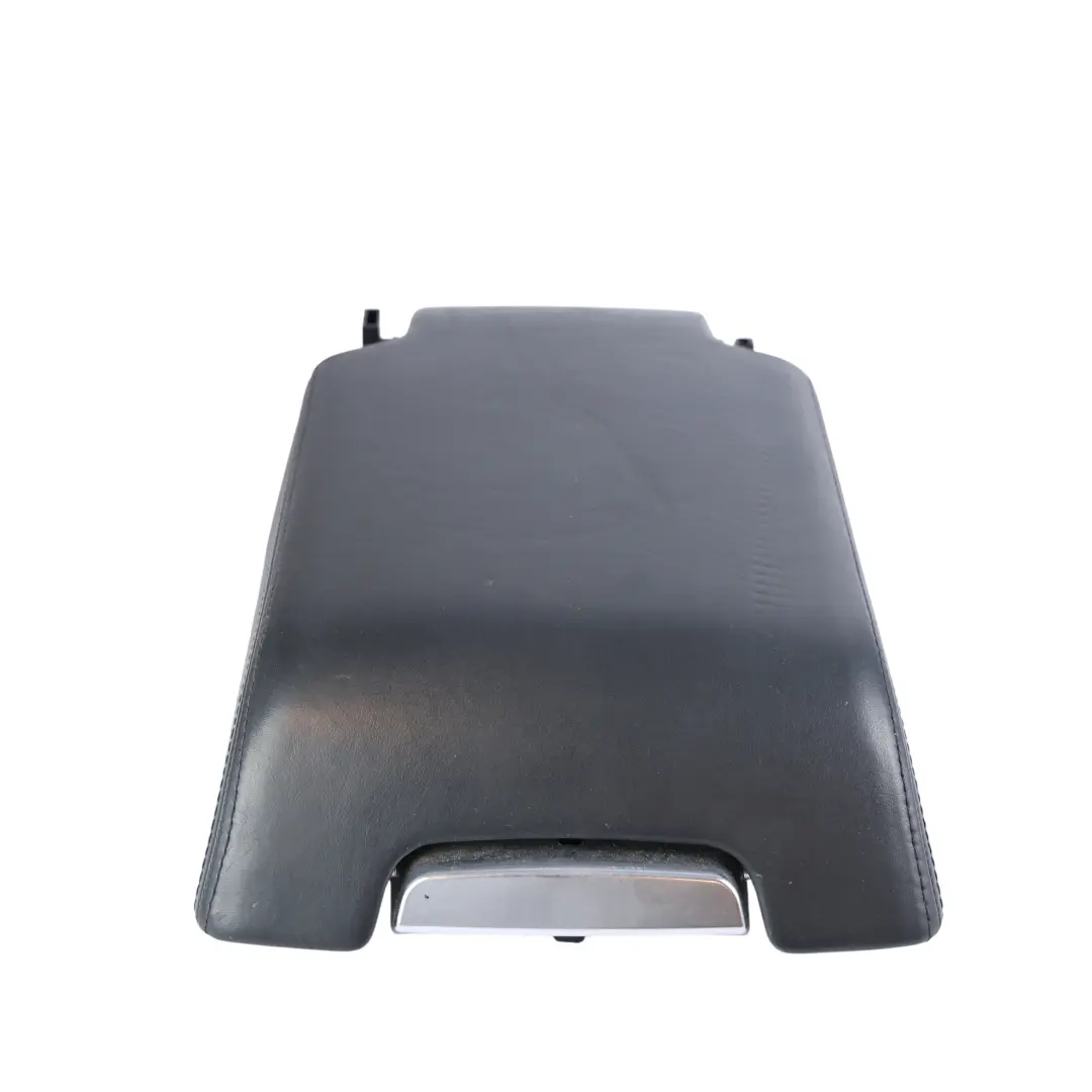 Console Centrale Coperchio Bracciolo Pelle per Land Rover Discovery 3 L318 con numero di parte LR016755 Land Rover Discovery 3 L318 Console Centrale Coperchio Bracciolo Pelle - SKU LR016755 - Numero di parte LR016755